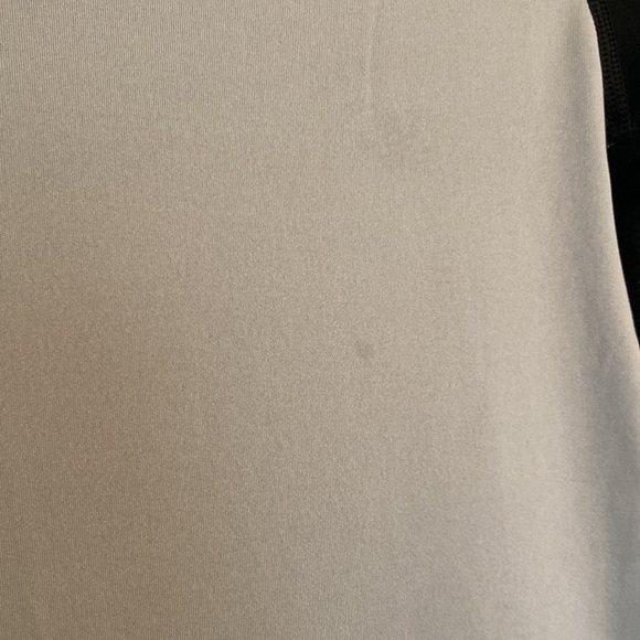 ♥️ Nike Pro Boy’s Dri-Fit Polyester/Spandex Top (size L) - Picture 5 of 8